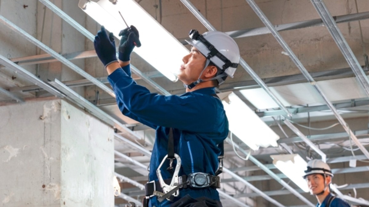 電気工事の新人教育、配線を任せる前に伝えたいこと