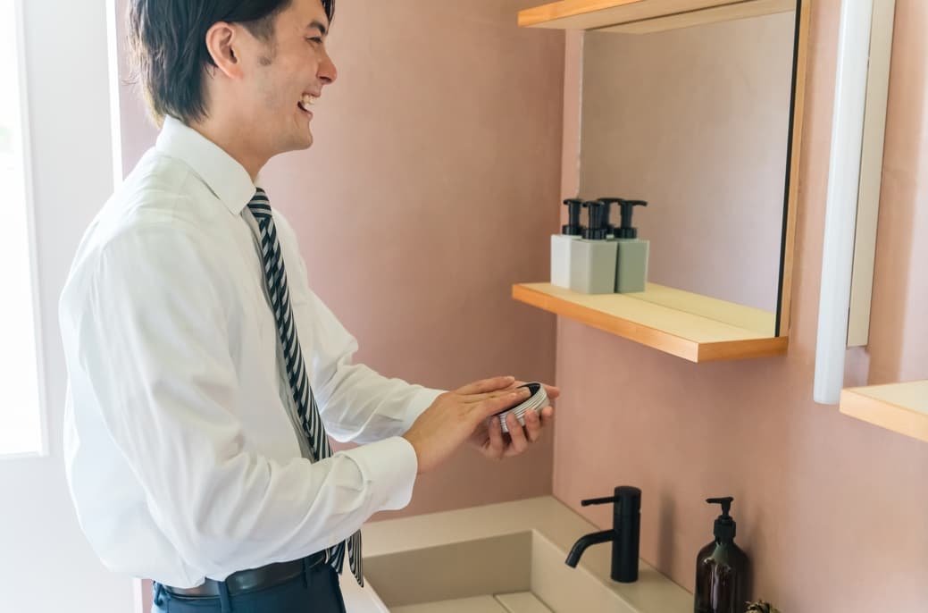 過酷な現場でも肌を守る!職人向けオールインワン朝晩ケア