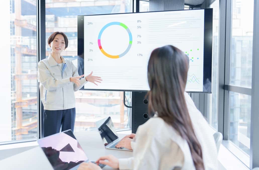 辞めない新人が育つ現場づくり!建設業で定着率を上げる3つの工夫とは?