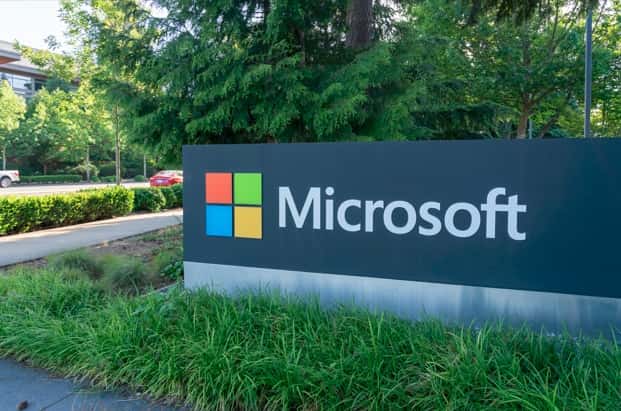 マイクロソフト1.6兆円投資で建設業はどう変わる?データセンター特需・AI活用と中小企業の対応策を解説